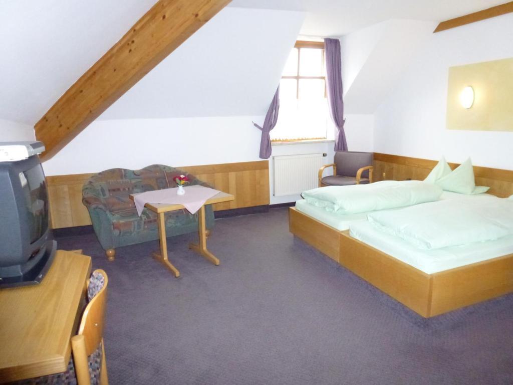 Landgasthof Zum Elsabauern Hotel Konigstein in der Oberpfalz Room photo