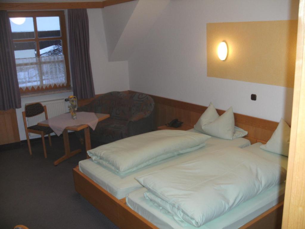 Landgasthof Zum Elsabauern Hotel Konigstein in der Oberpfalz Room photo